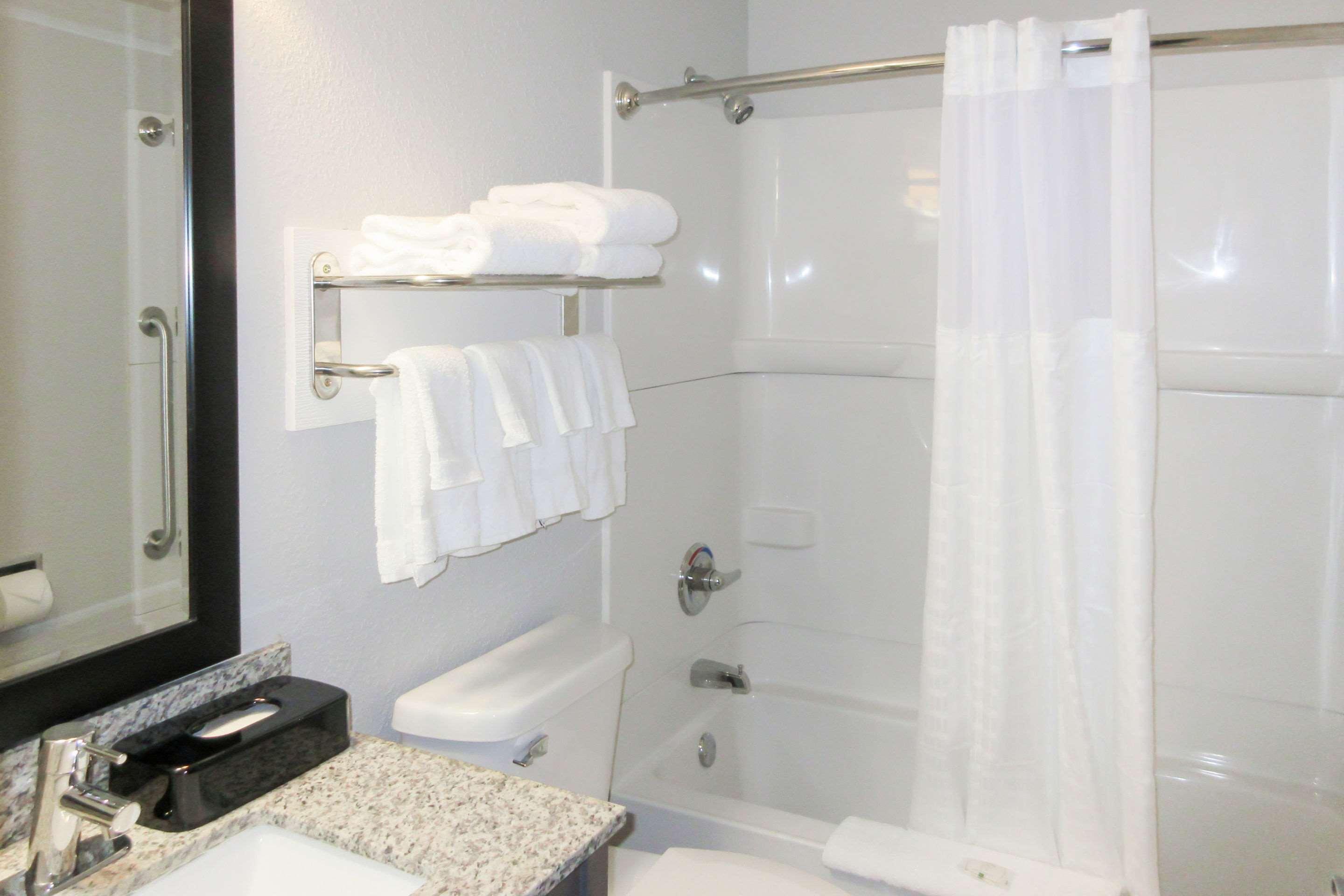 Quality Inn & Suites Hammond Near I-8090 Exteriör bild