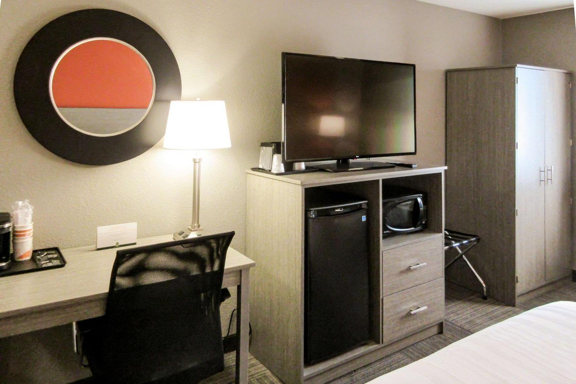 Quality Inn & Suites Hammond Near I-8090 Exteriör bild
