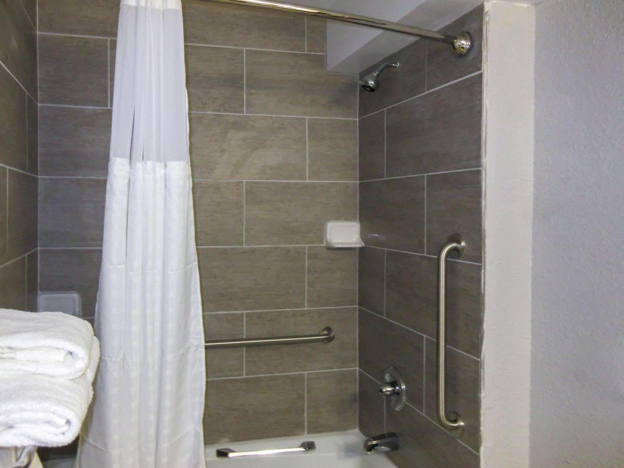 Quality Inn & Suites Hammond Near I-8090 Exteriör bild